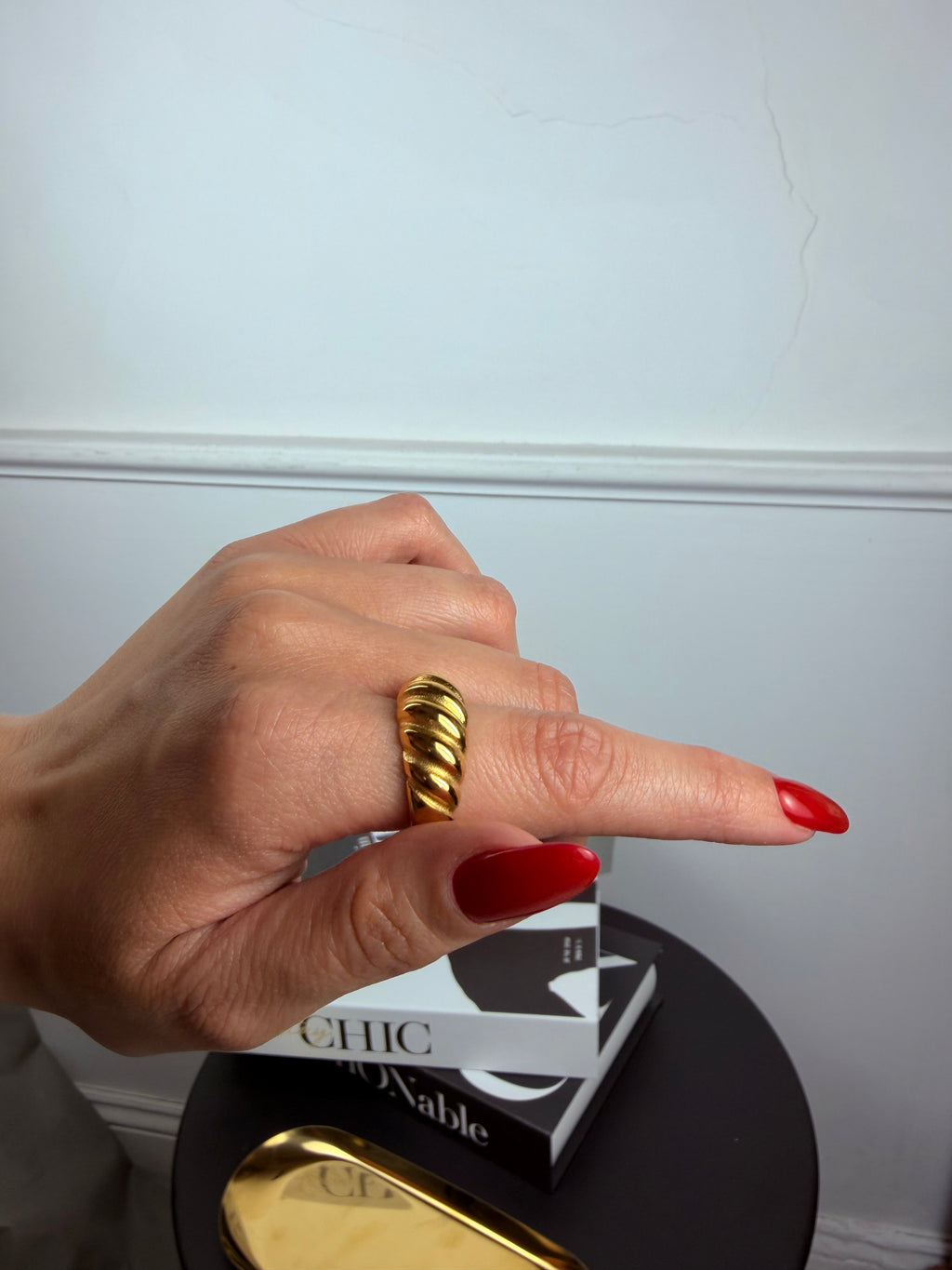 Anello Savona gold martellato