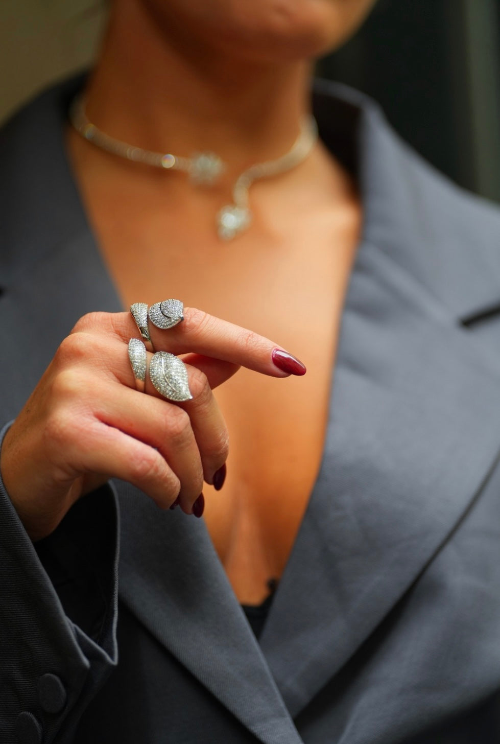 Anello doppia foglia