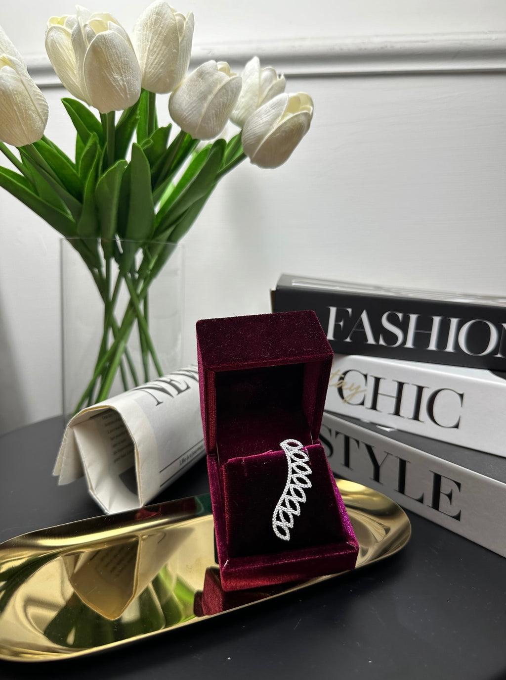Boucle d’oreille mono-feuille