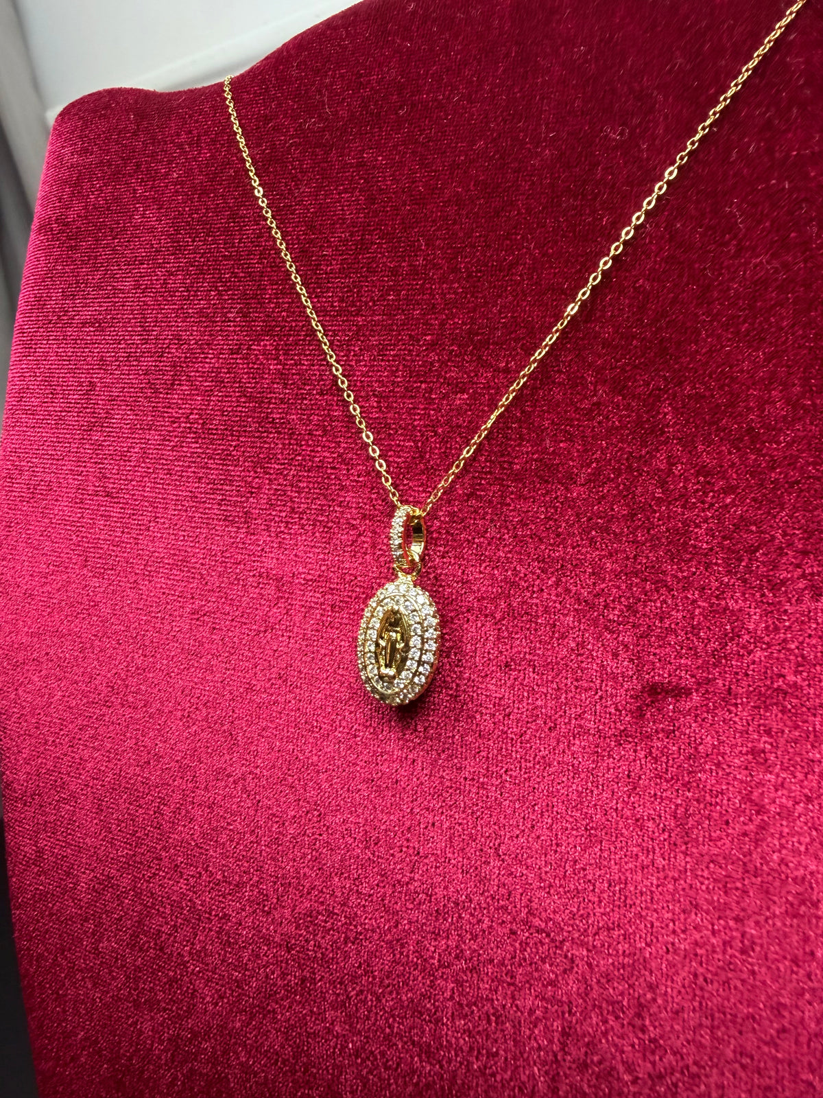 Collana nove