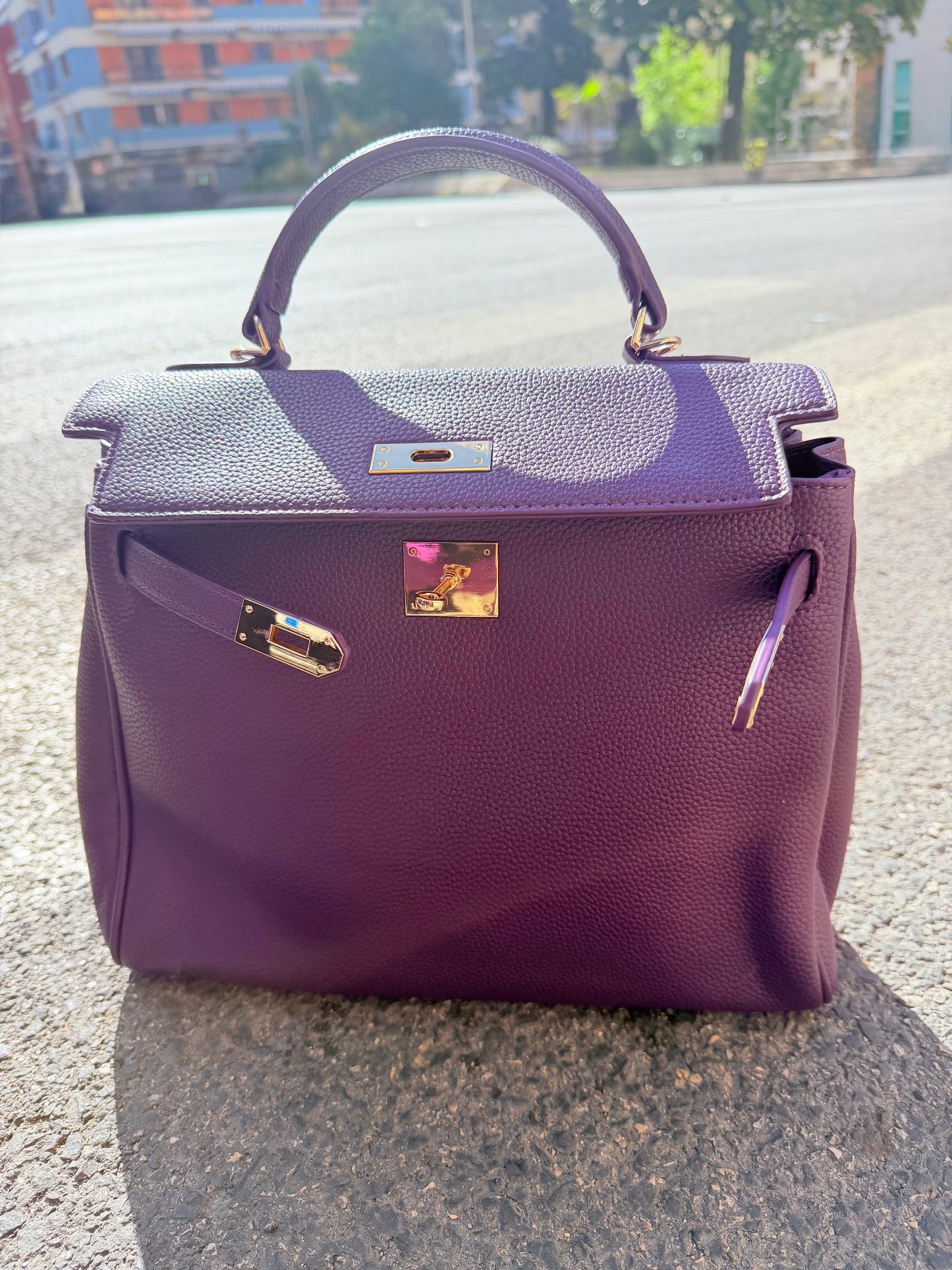Borsa viola martellata