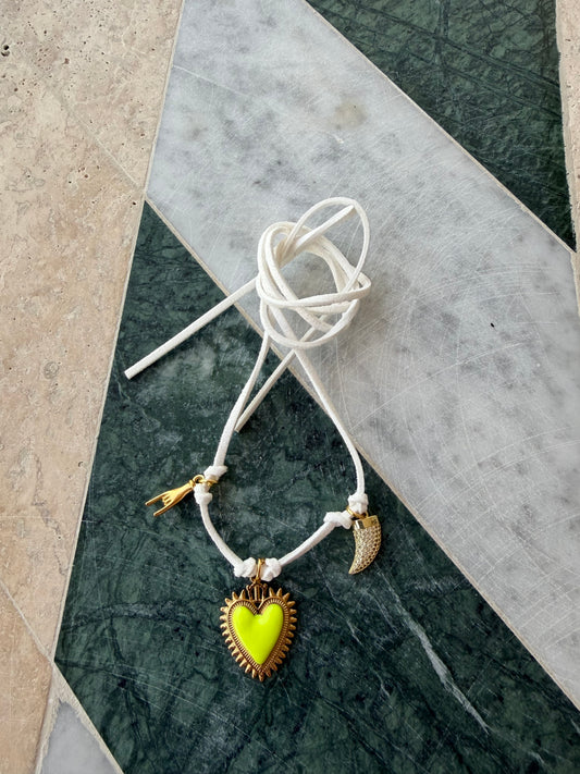 Collana white lace heart
