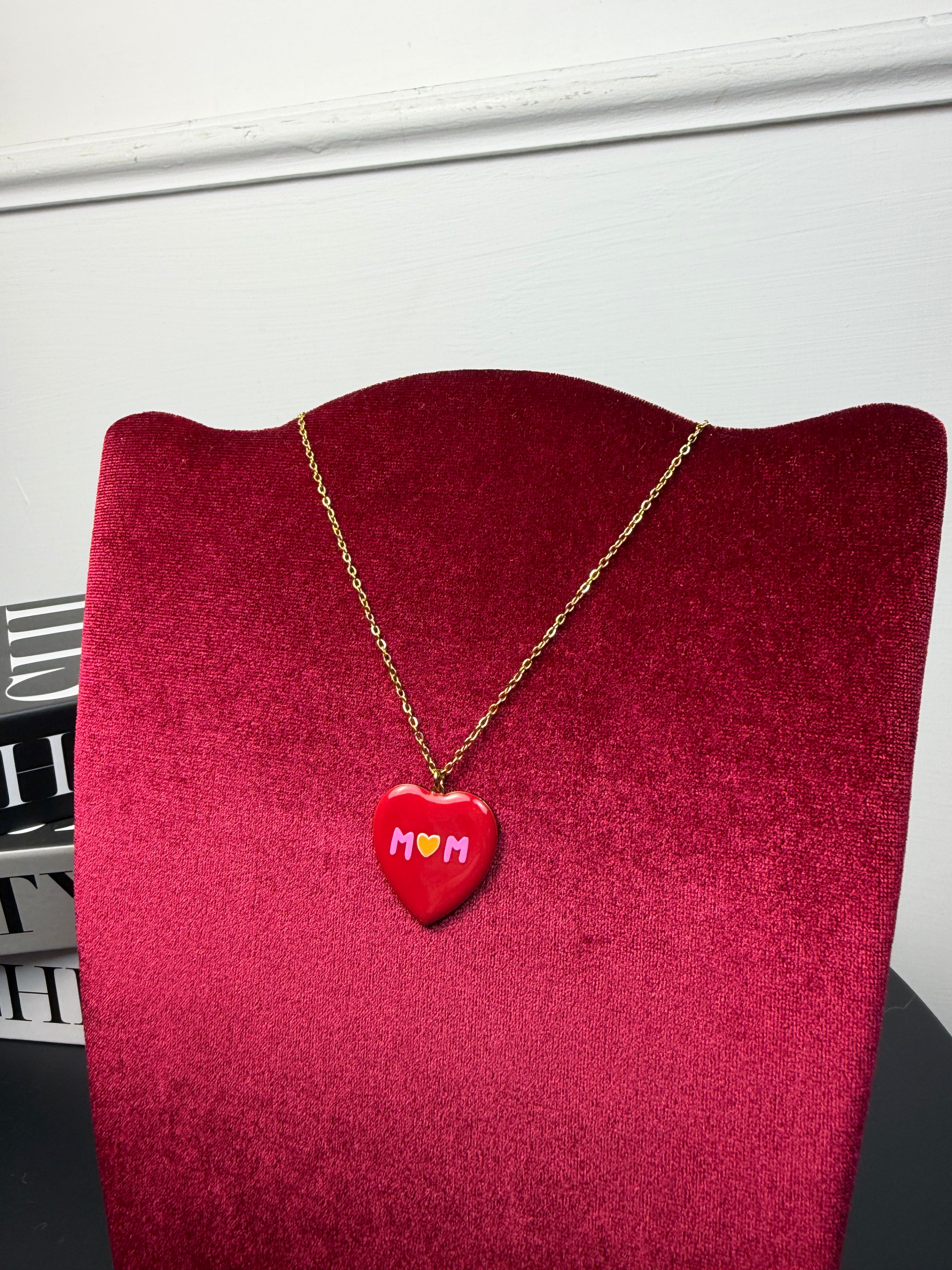 Collana MOM