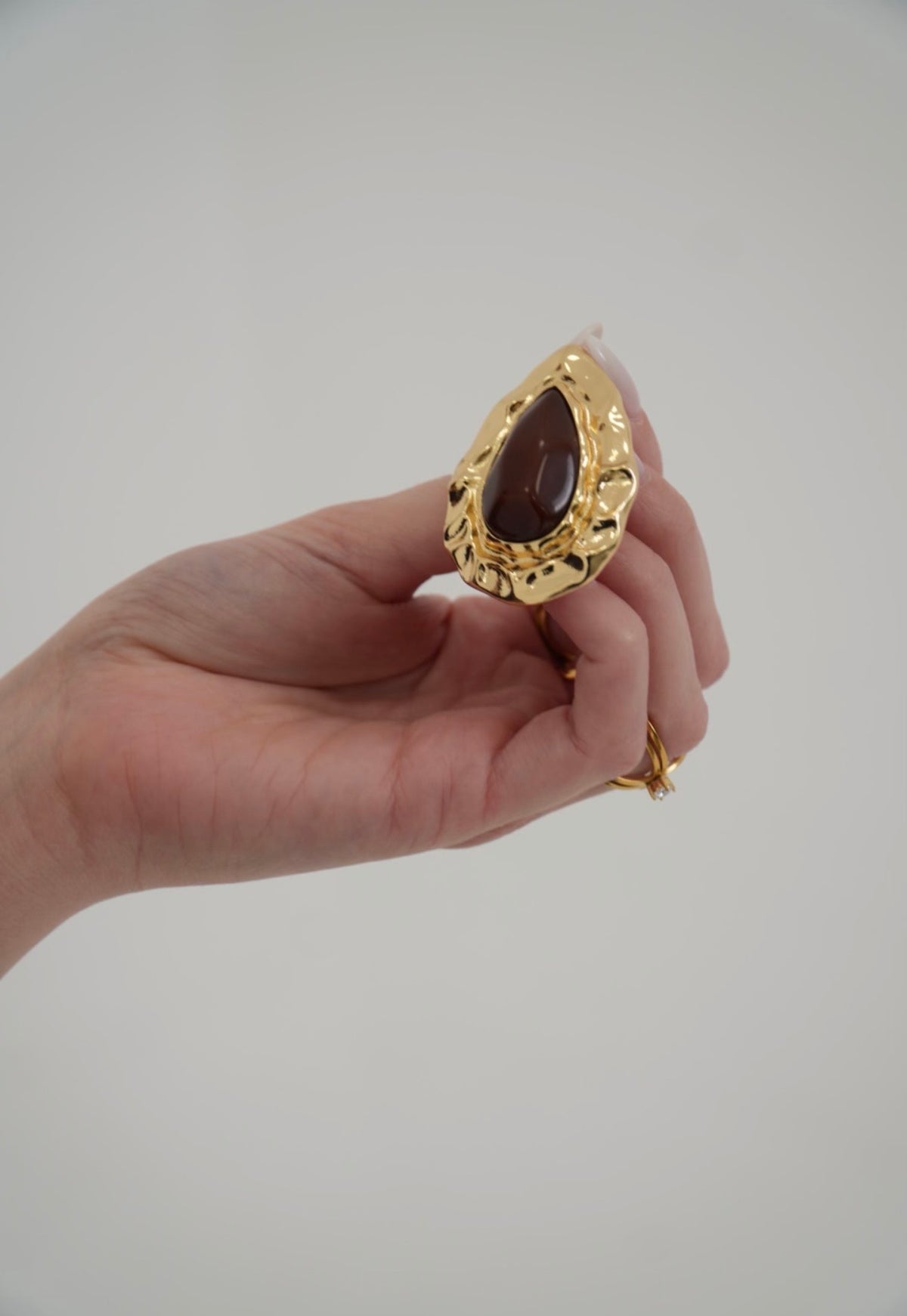 Orecchini oro dark